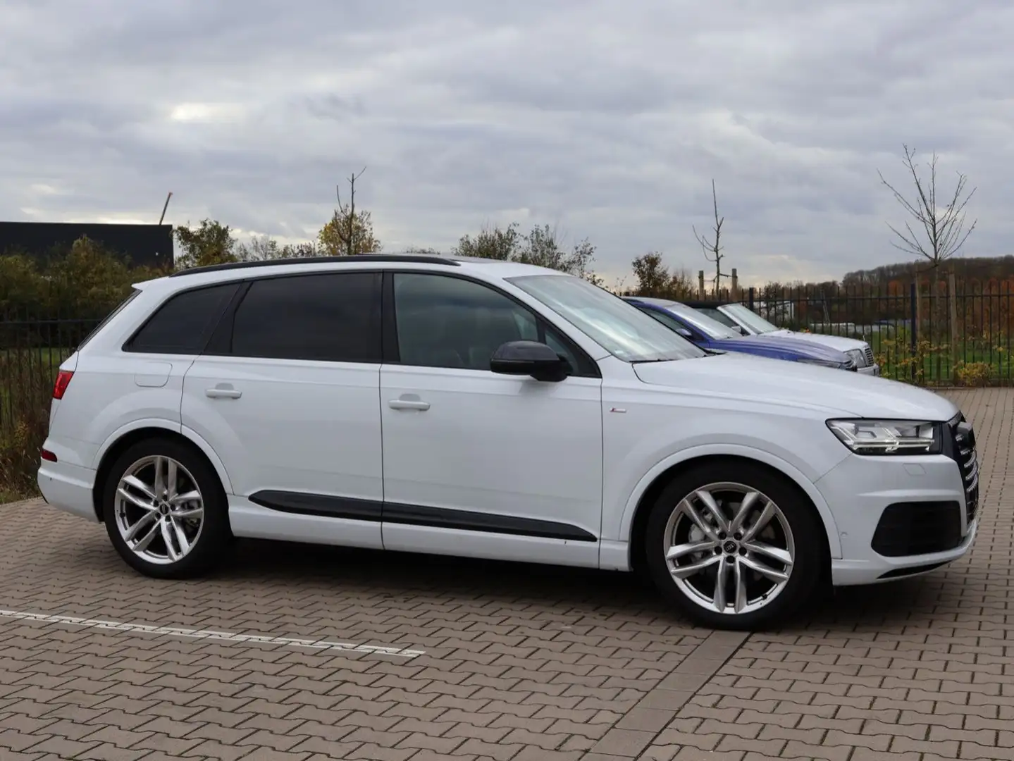 Audi Q7 45 TDI quattro - S LINE / 7 SITZER / PANORAMA Blanco - 2