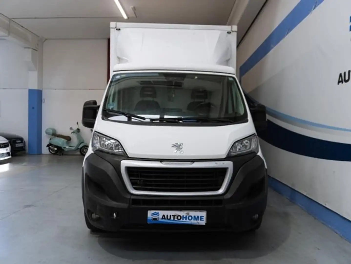 Peugeot Boxer 435 L2S BHDI 103kW (140CV) S&S 6 V. MAN Blanco - 2
