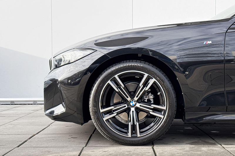 BMW 318 3 Serie Touring 318i M-Sport Parking Assistant / S — photo 3