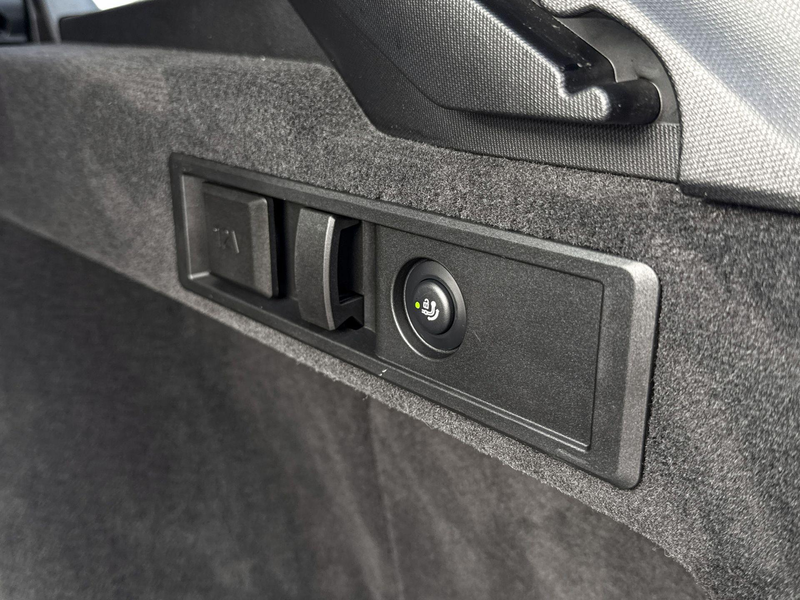 BMW 318 3 Serie Touring 318i M-Sport Parking Assistant / S — photo 12