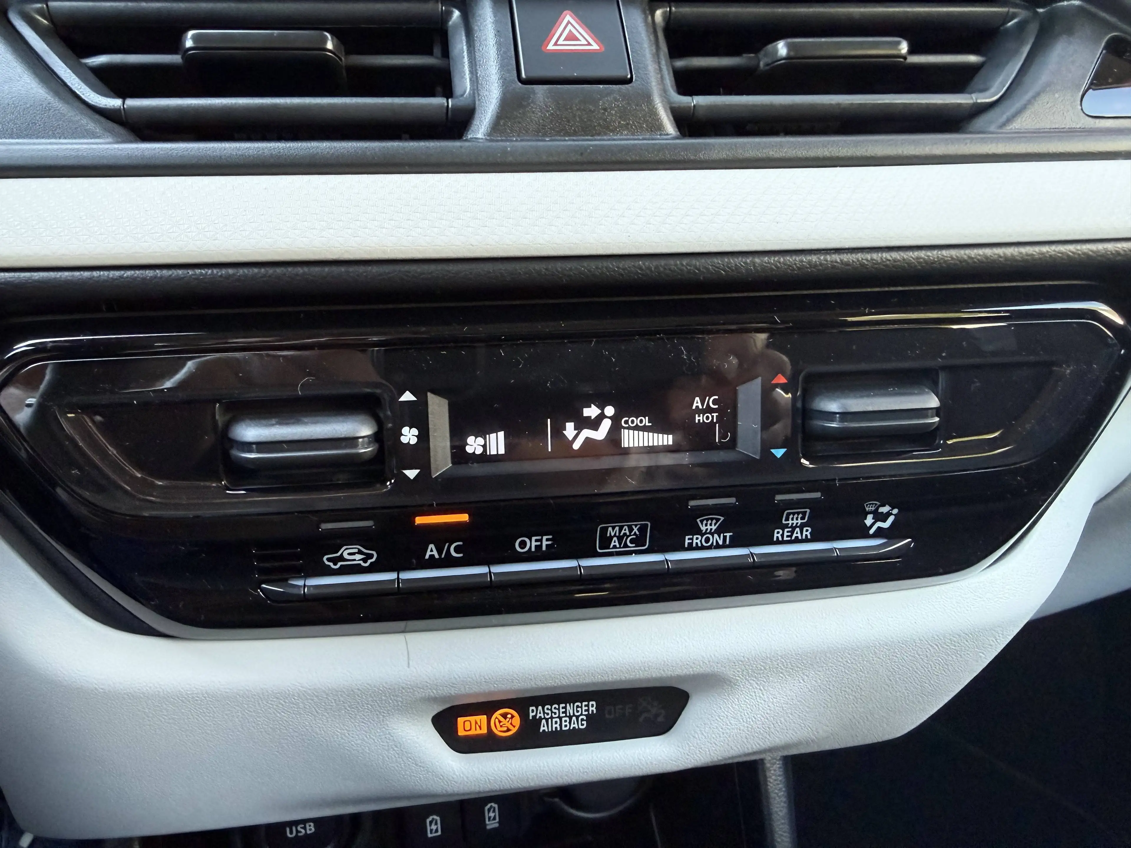 Suzuki Swift 1,2 Hybrid Allgrip Shine — photo 15