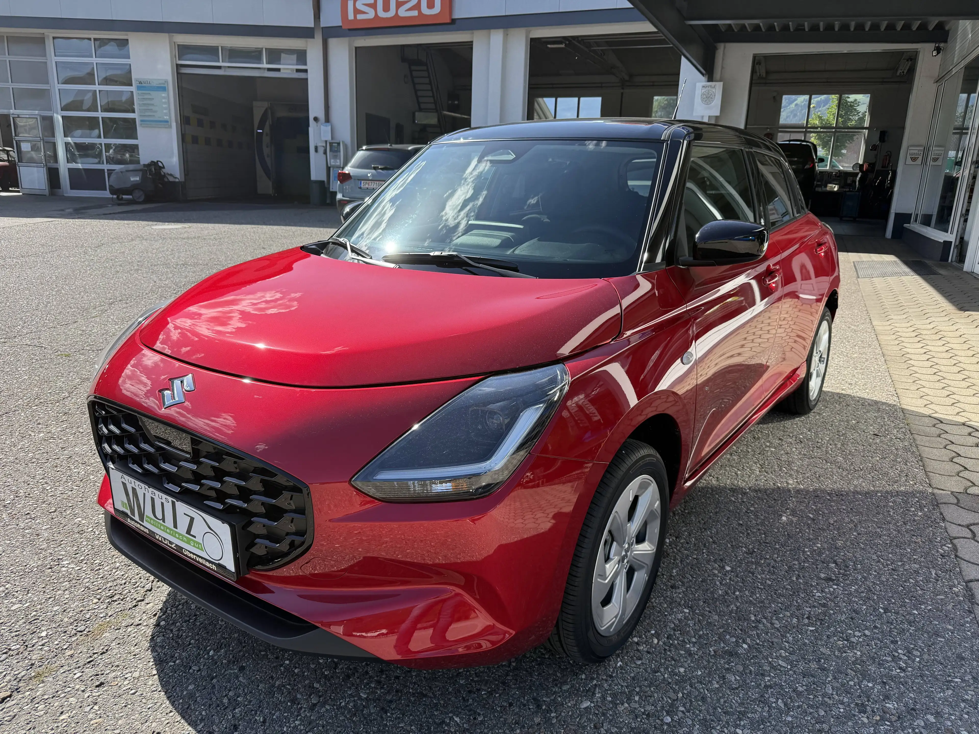 Suzuki Swift 1,2 Hybrid Allgrip Shine — photo 2