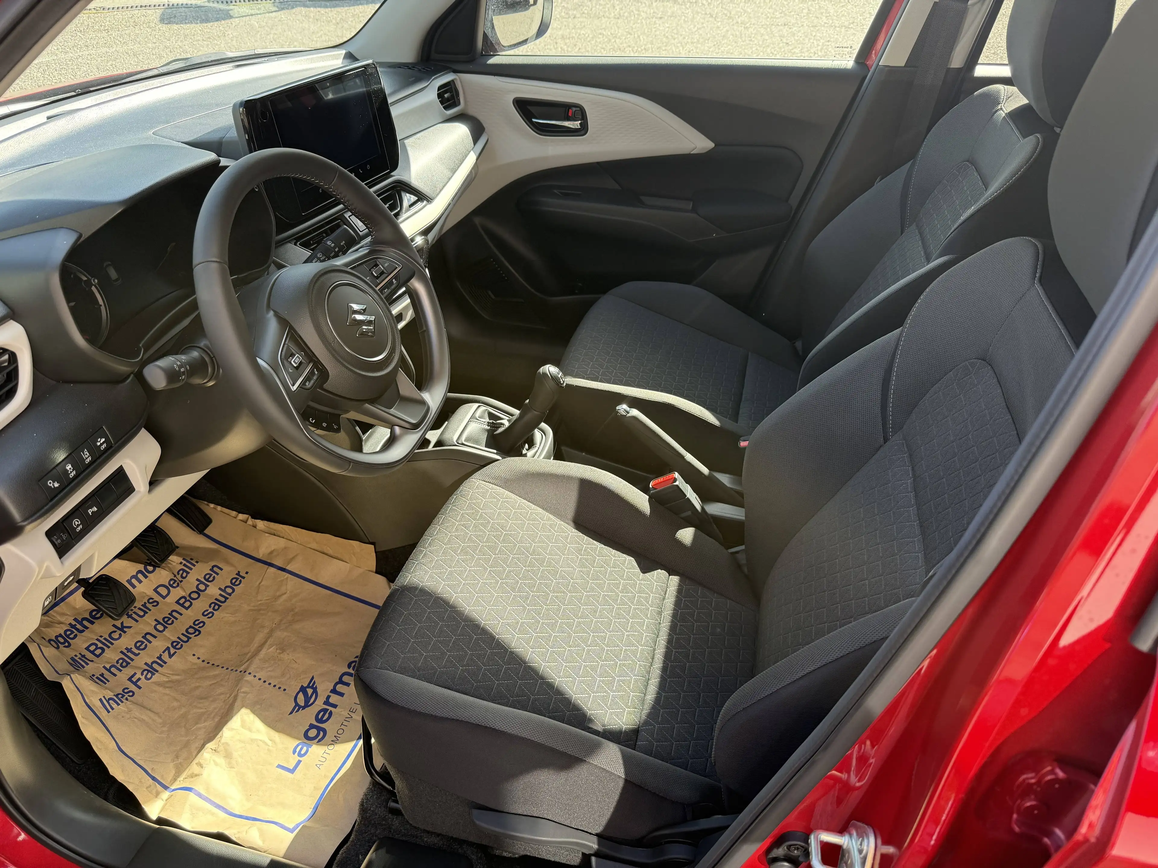 Suzuki Swift 1,2 Hybrid Allgrip Shine — photo 10