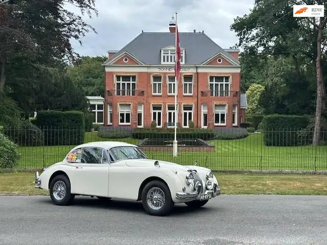 Jaguar XK 150 FHC