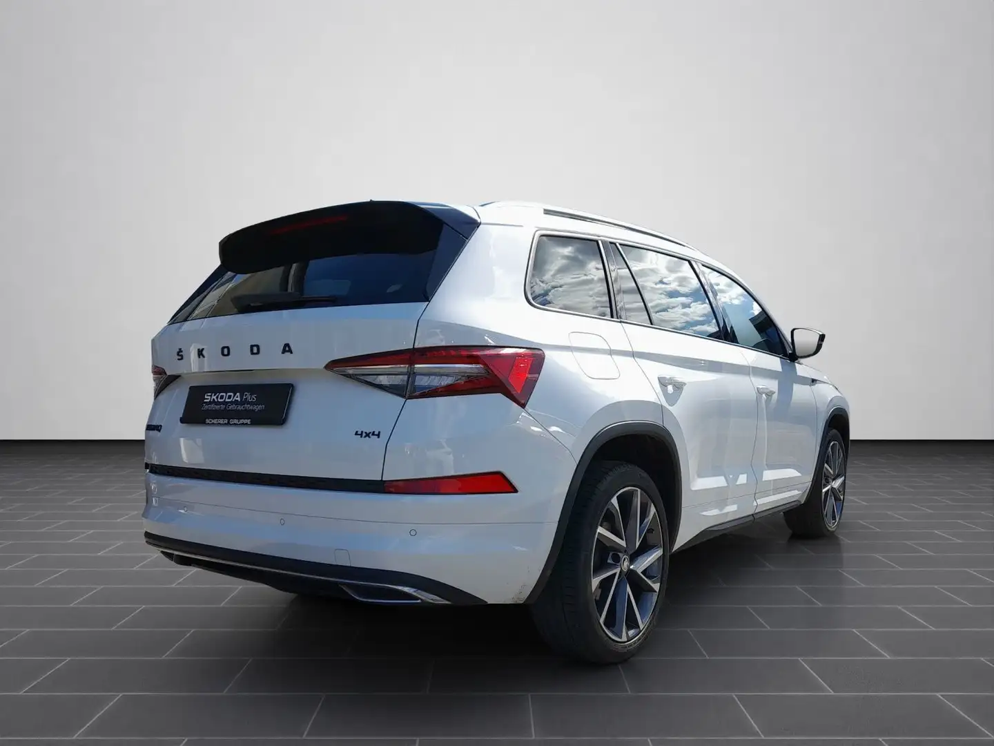 Skoda Kodiaq Sportline 2.0 TDI DSG 4x4 AHK Navi 20'' V Weiß - 2