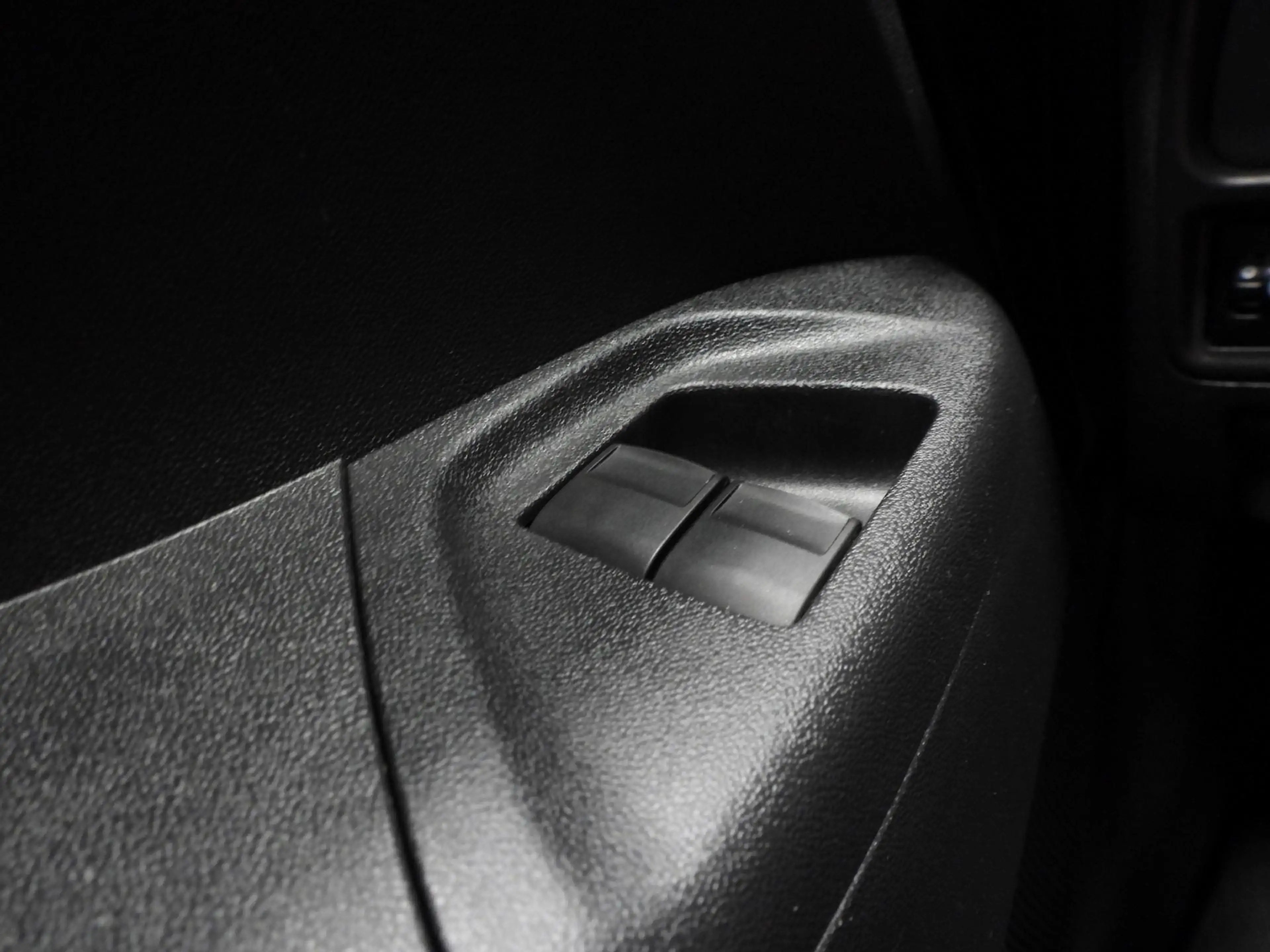Peugeot 108 1.0 e-VTi Active AIRCO/BLUETOOTH! — photo 12
