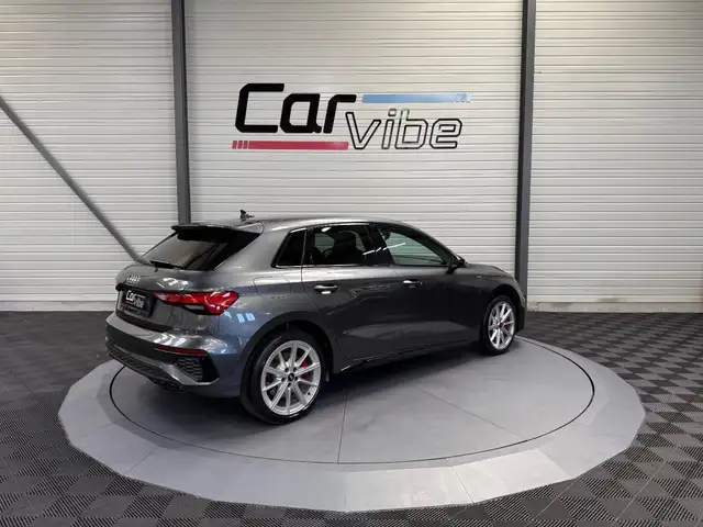 Audi A3 view 4