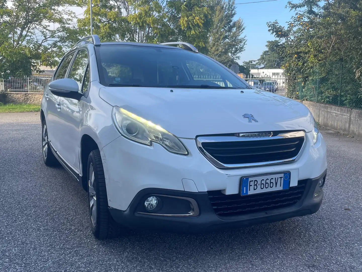 Peugeot 2008 2008 1.2 puretech 12v Allure s Bianco - 2