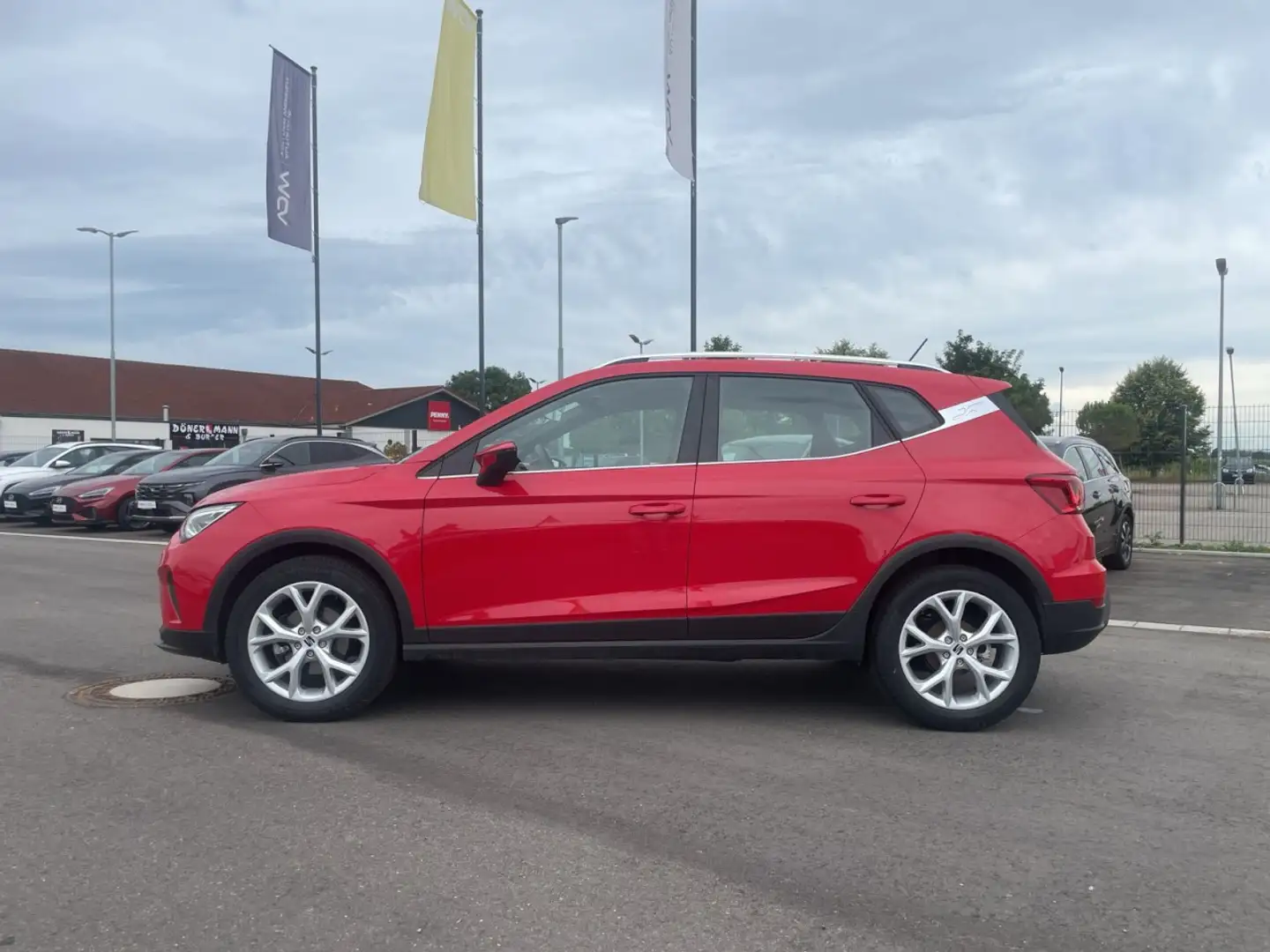 SEAT Arona FR TSI Navi SHZ LED Einparkhilfe Klima Navi Rot - 2