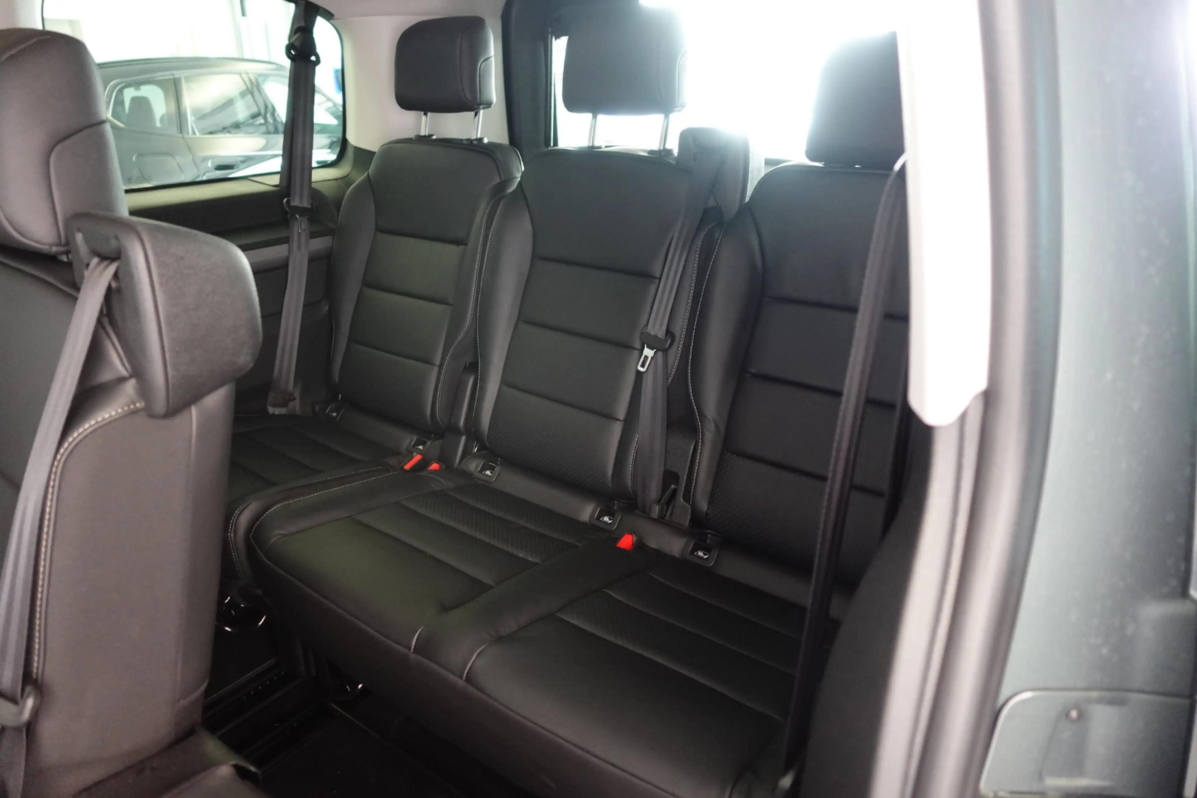 Citroen Spacetourer Diesel 180 S&S EAT8 M Business Lounge — photo 11