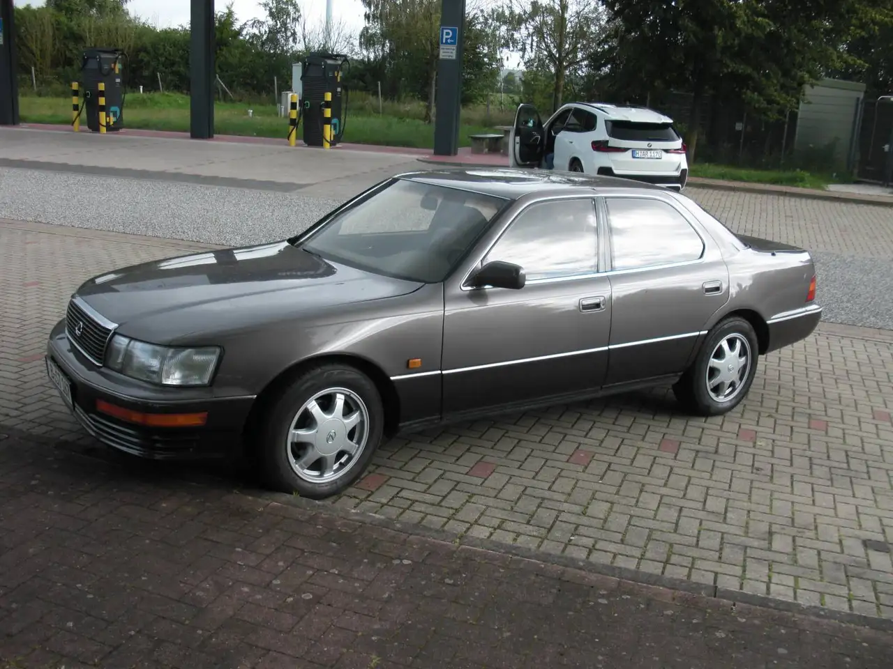 Lexus LS 400, foto 3