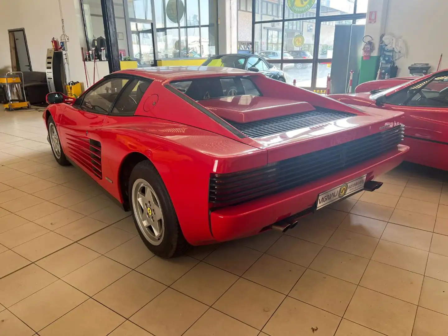 Ferrari Testarossa cat Rot - 2