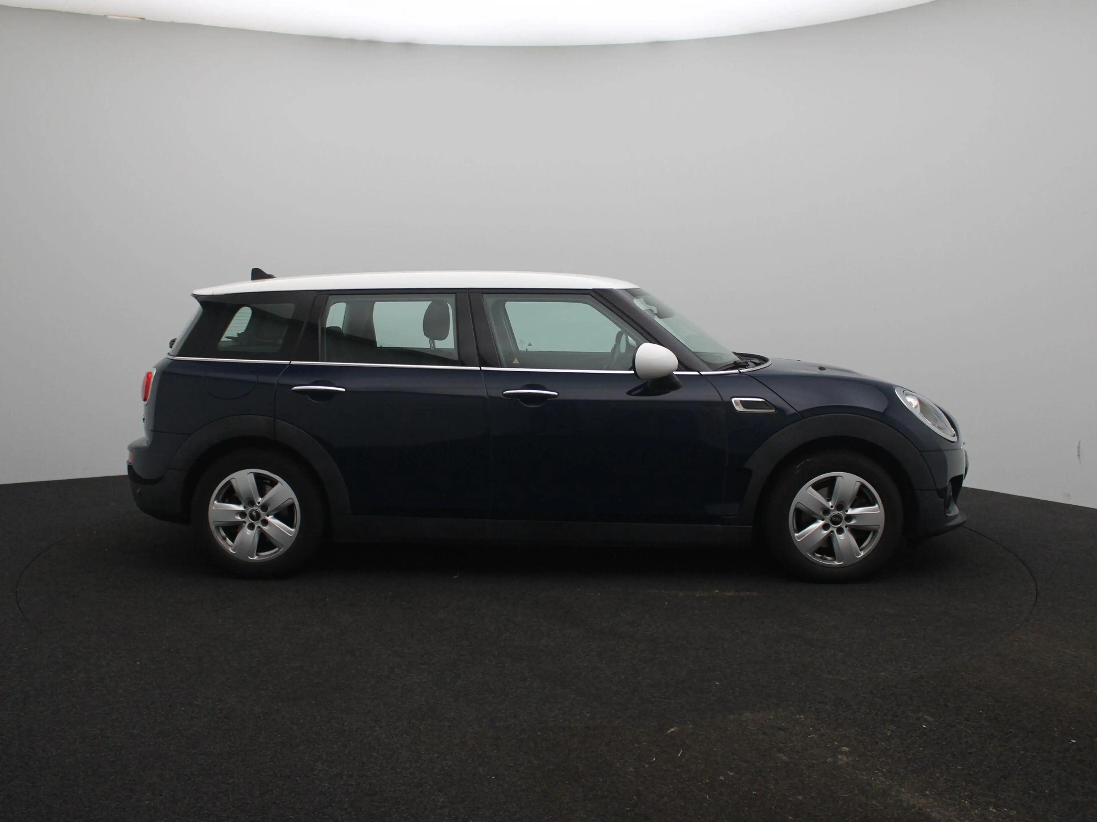 MINI Cooper Clubman 1.5 Business — photo 6