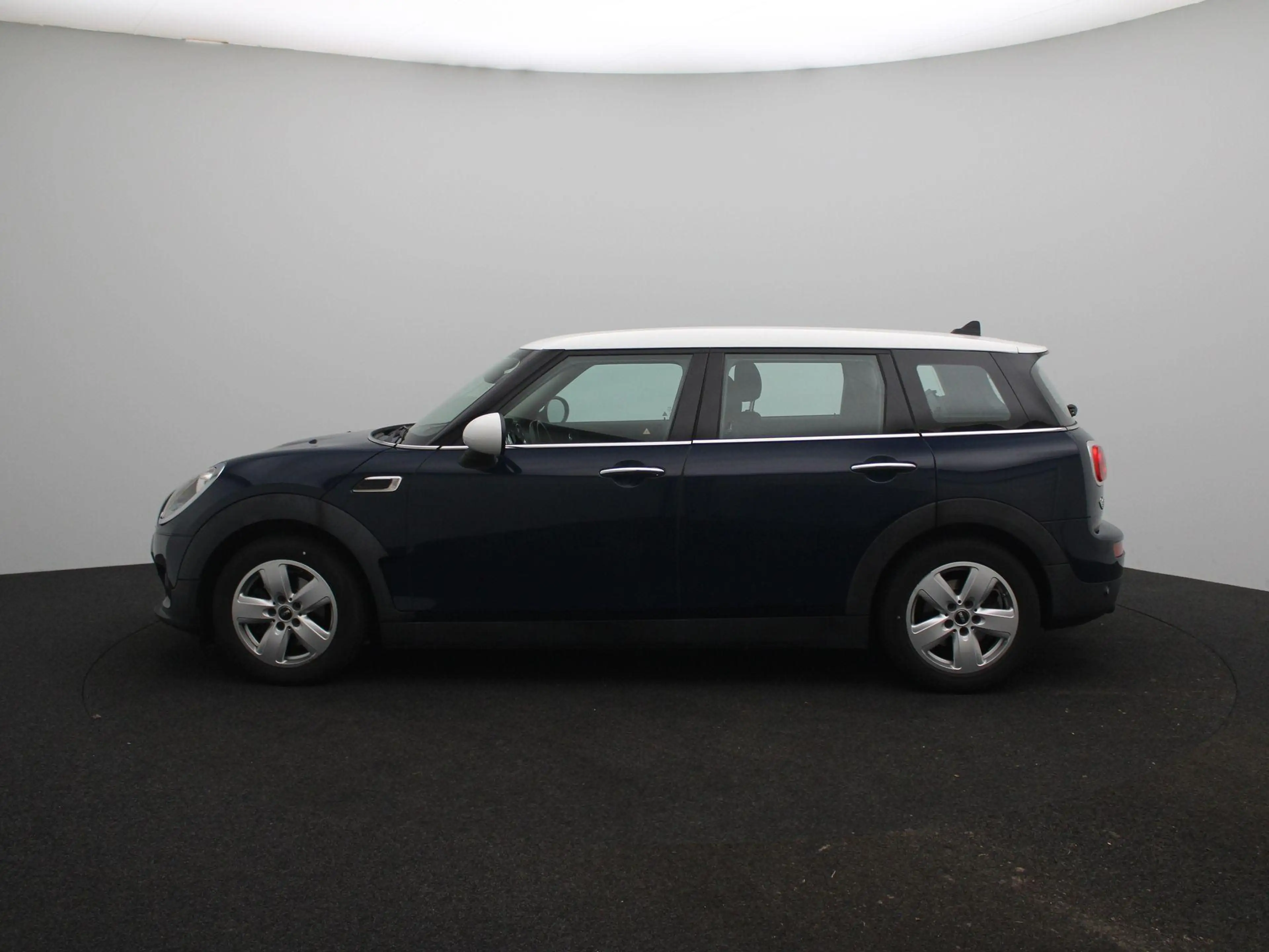 MINI Cooper Clubman 1.5 Business — photo 4