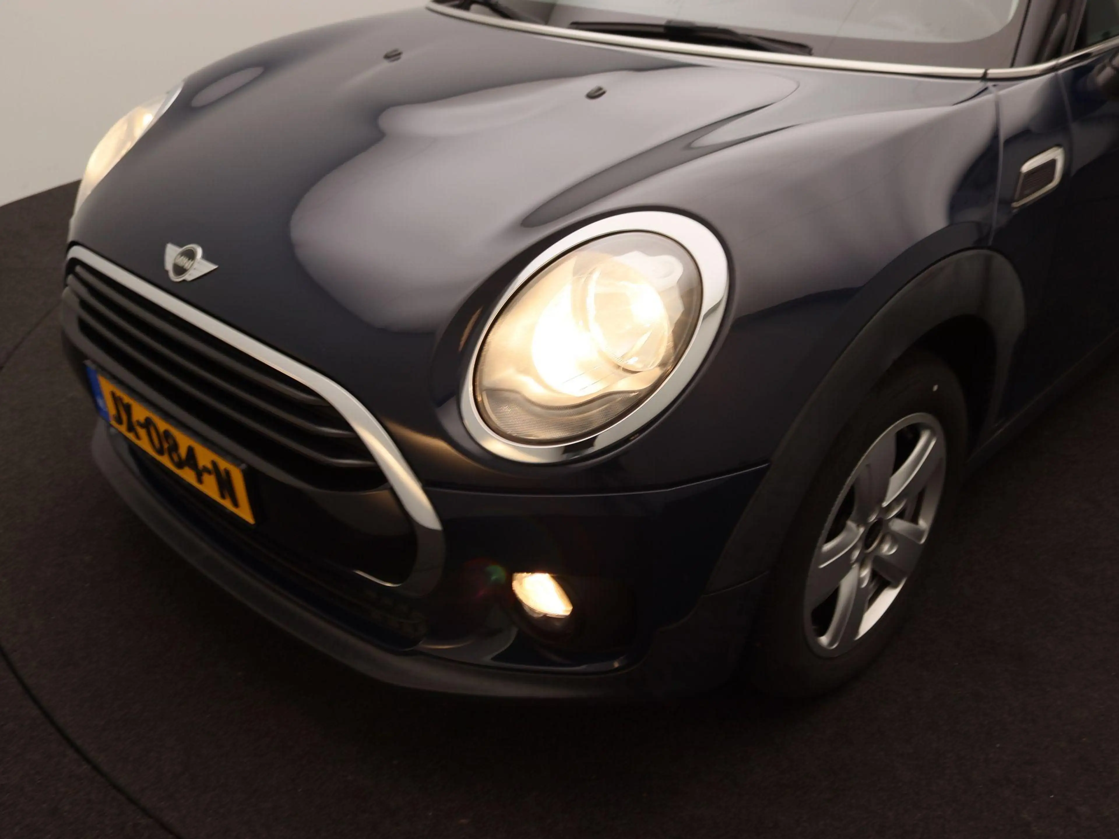 MINI Cooper Clubman 1.5 Business — photo 14