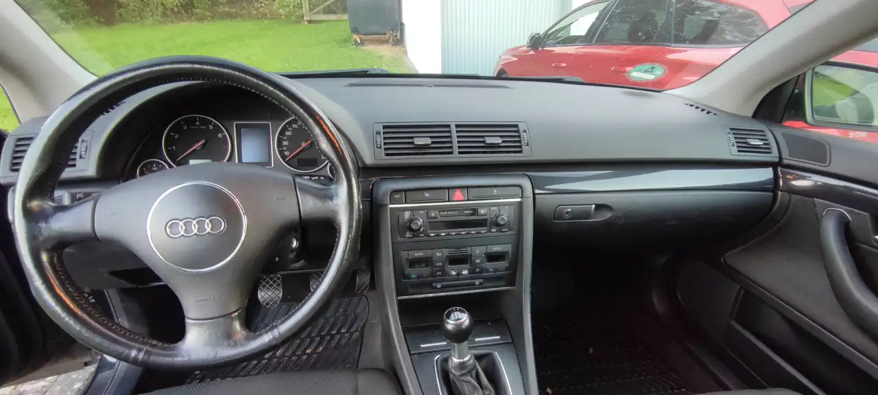 Audi A4 2.0, foto 2
