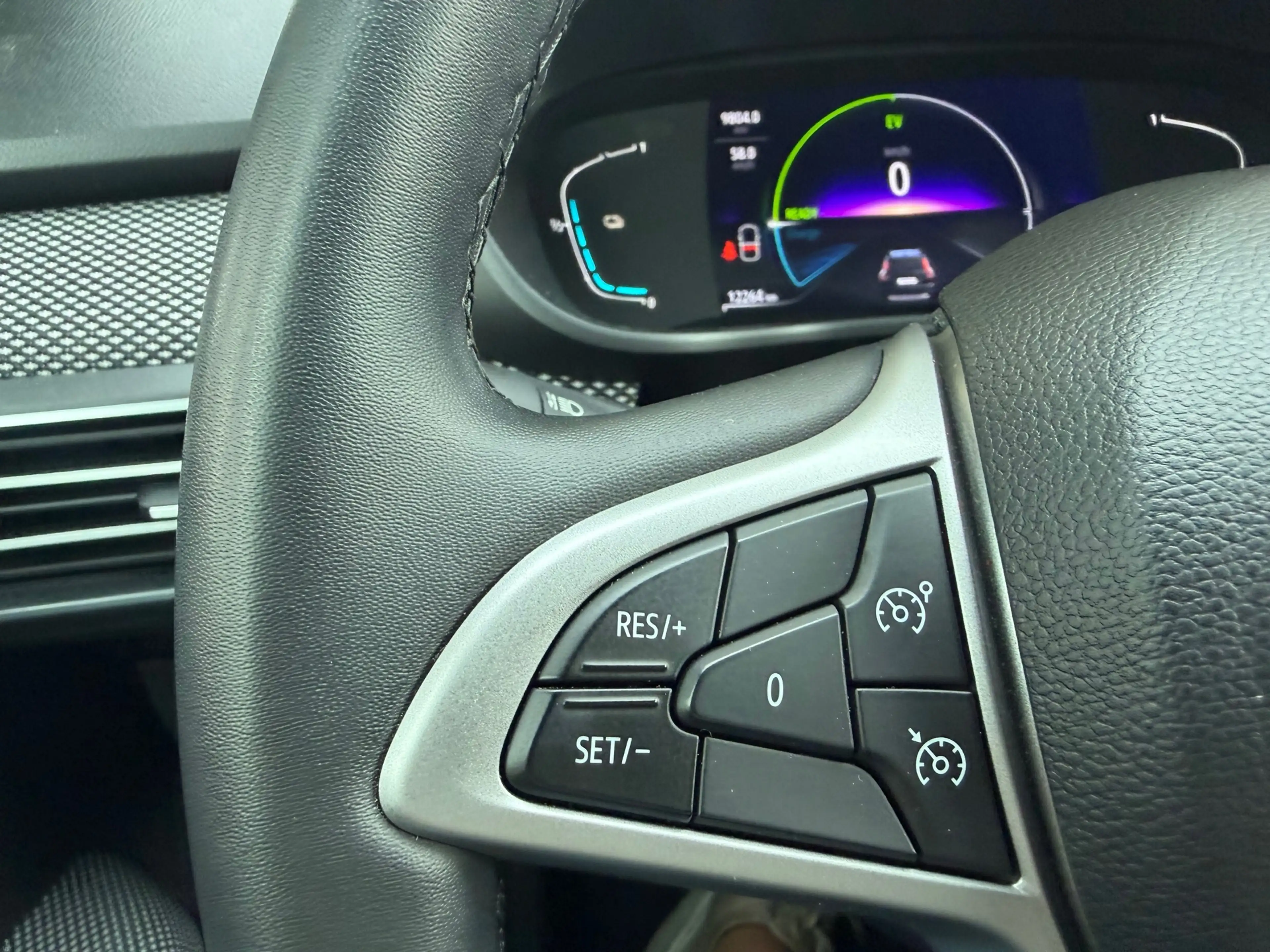 Dacia Jogger 1.6 Hybrid 140 Expression 5p. — photo 12