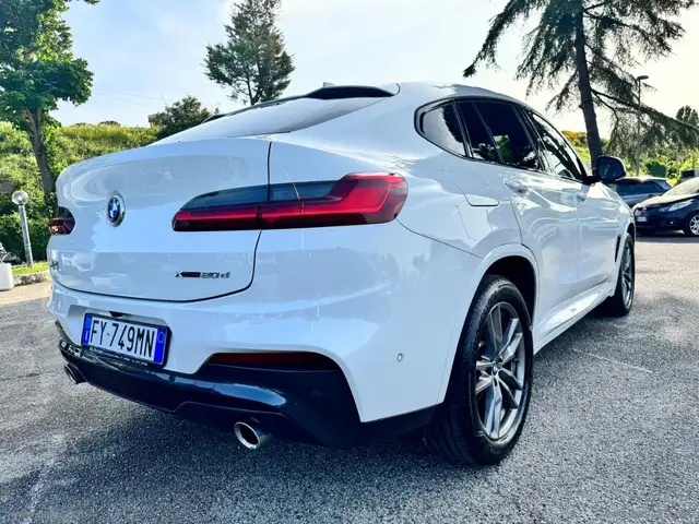 BMW X4 view 15