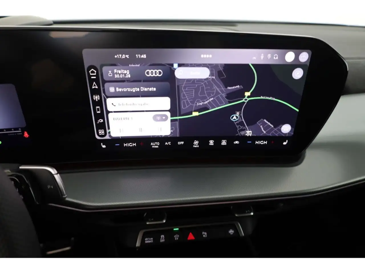 Audi Q3 Sportback e-hybrid S Tronic LP: 73.573,-/Pano 16