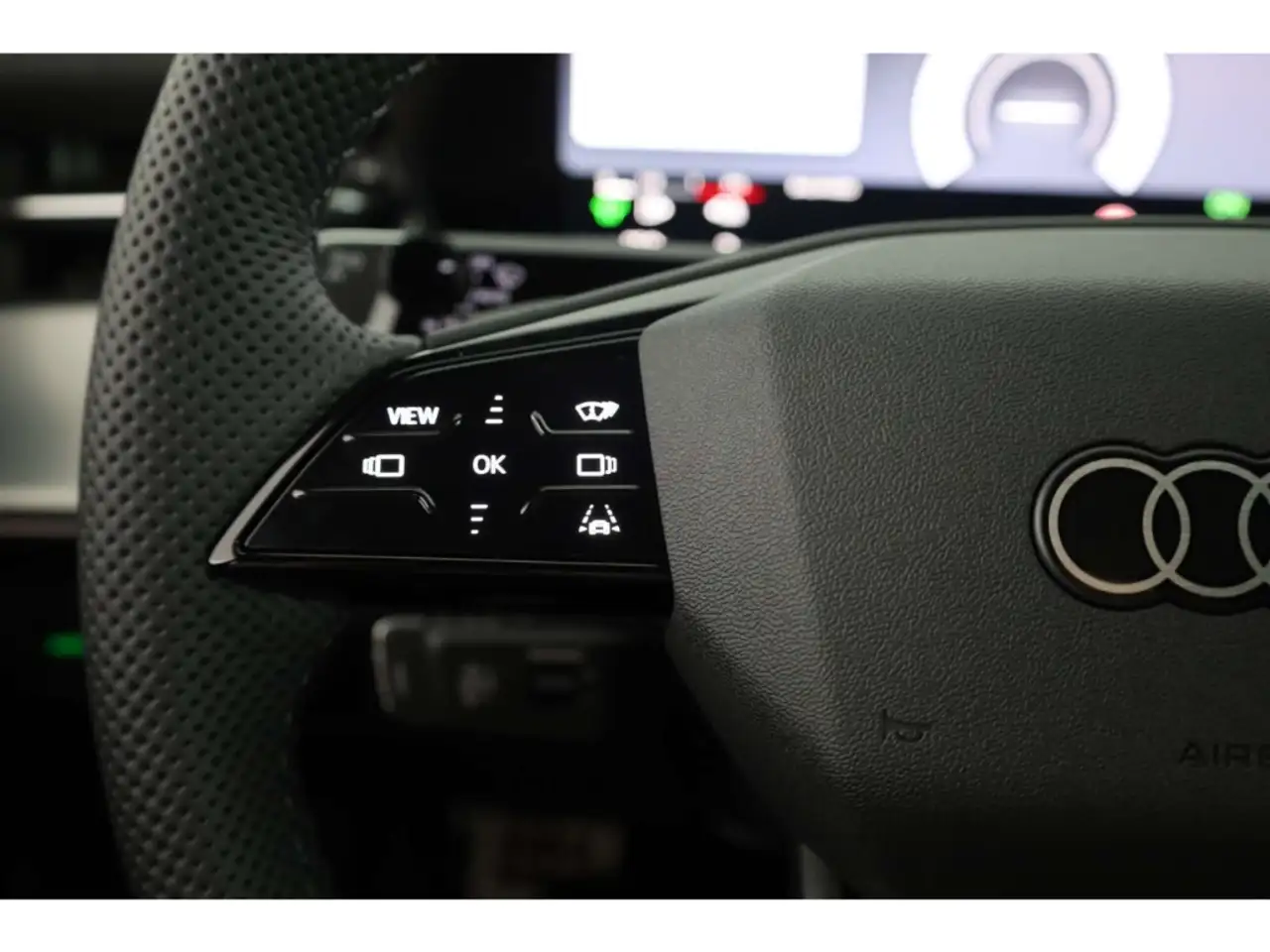 Audi Q3 Sportback e-hybrid S Tronic LP: 73.573,-/Pano 14