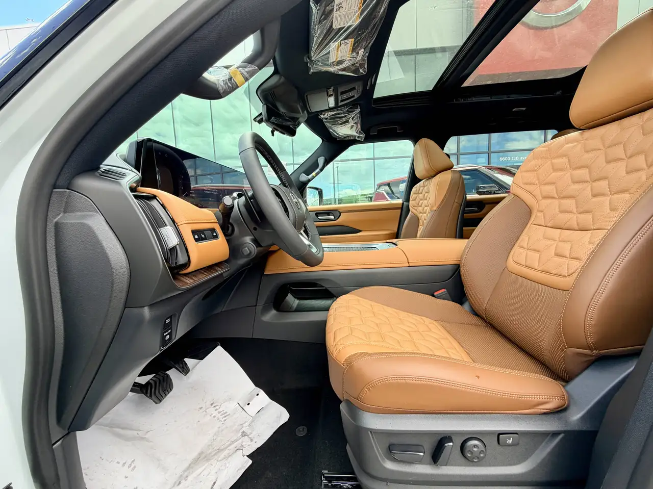 Nissan Armada снимка Nissan Armada
