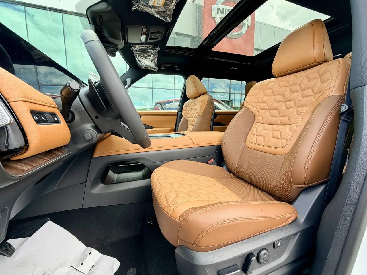 Nissan Armada снимка Nissan Armada