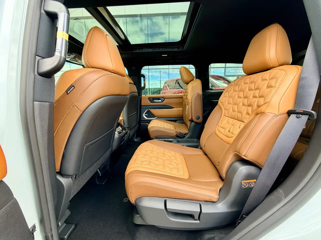Nissan Armada снимка Nissan Armada