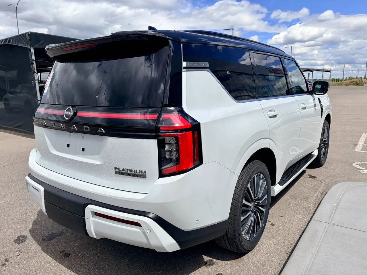 Nissan Armada снимка Nissan Armada