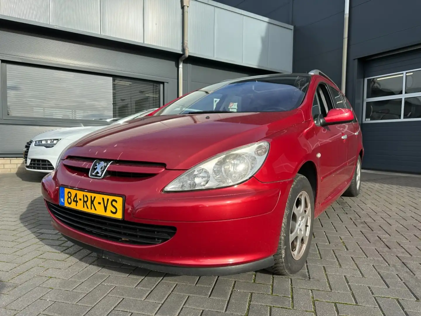 Peugeot 307 1.6 7 pers! Cruise control, Airco, Trekhaak, Nieu Rouge - 1