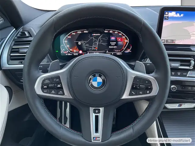 BMW X4 M view 9
