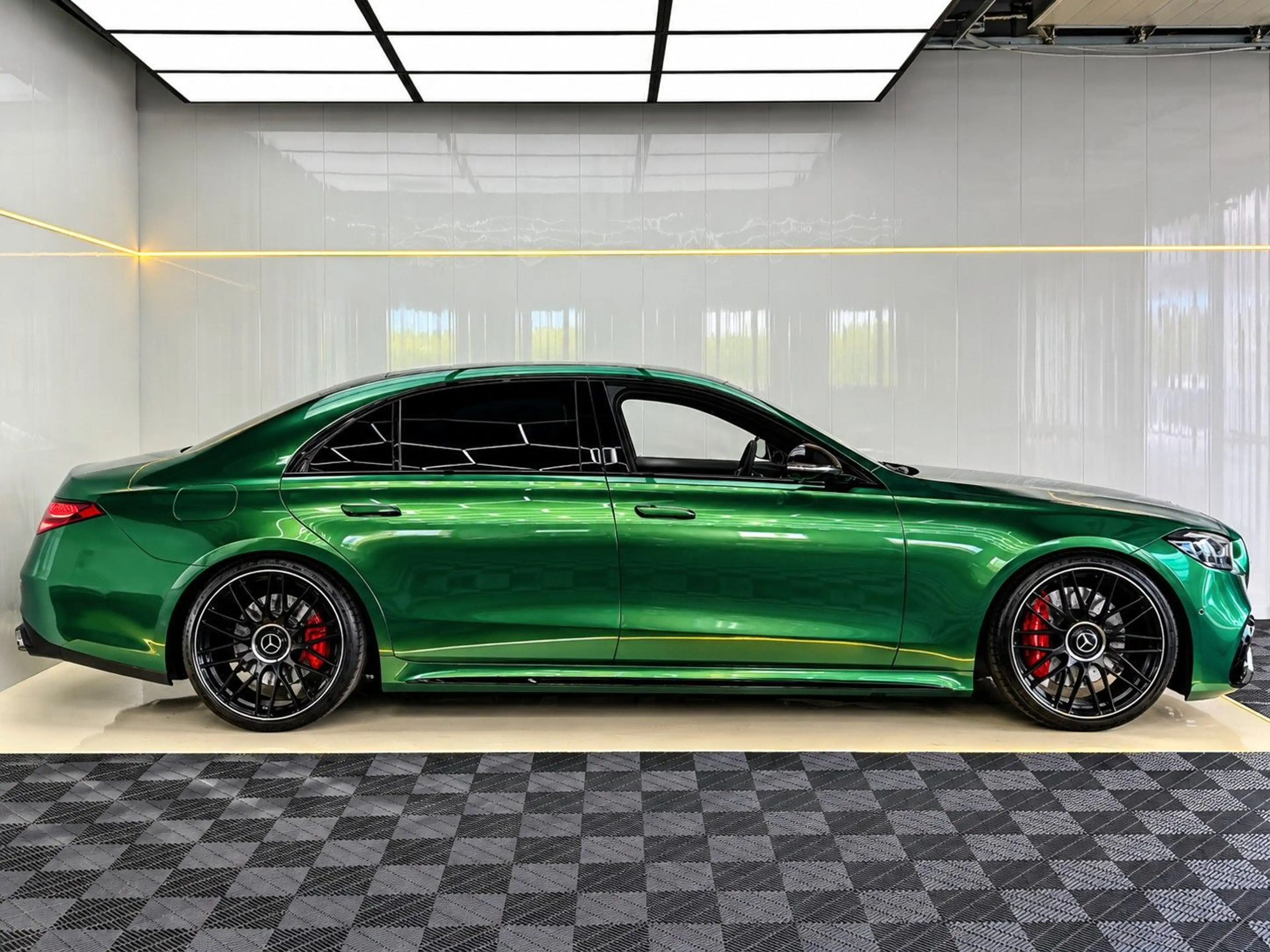Mercedes-Benz S 400 d 4M L AMG 4-SEAT/FIRST-CLASS/DESIGNO/3xTV — photo 15