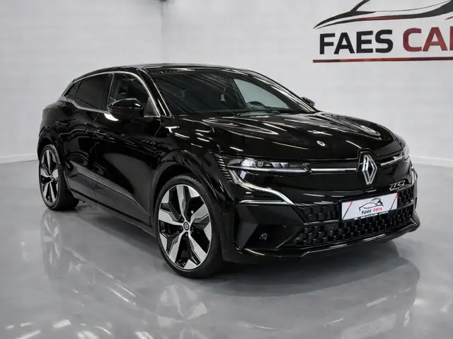 Renault Megane E-Tech e-Megane E-Tech 60 kWh Techno R220 Comfort range