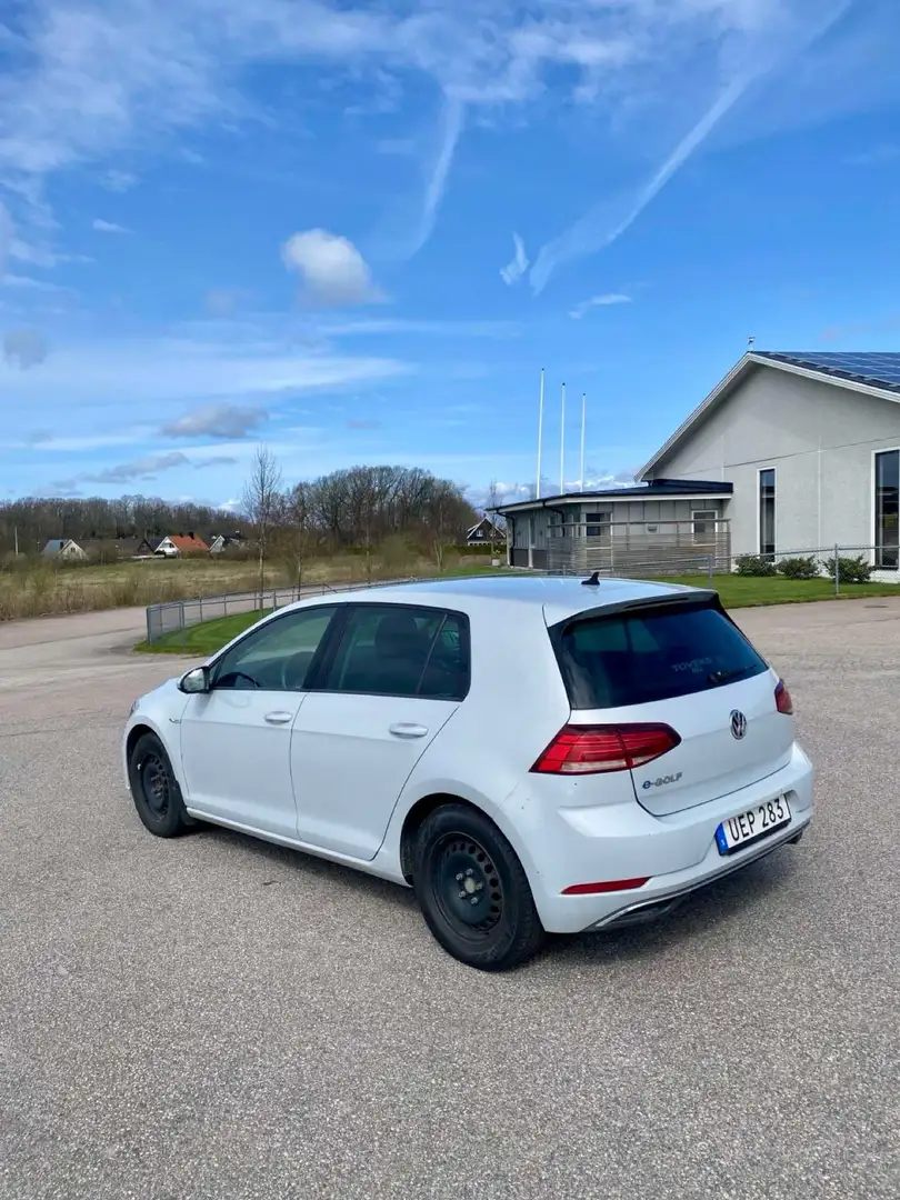 Volkswagen e-Golf 35.8 kWh Grijs - 2