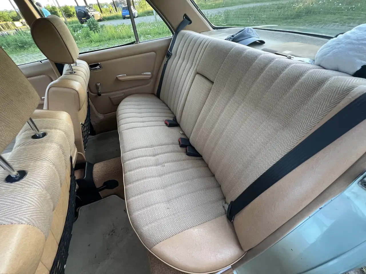 Mercedes-Benz 200 W123, foto 9