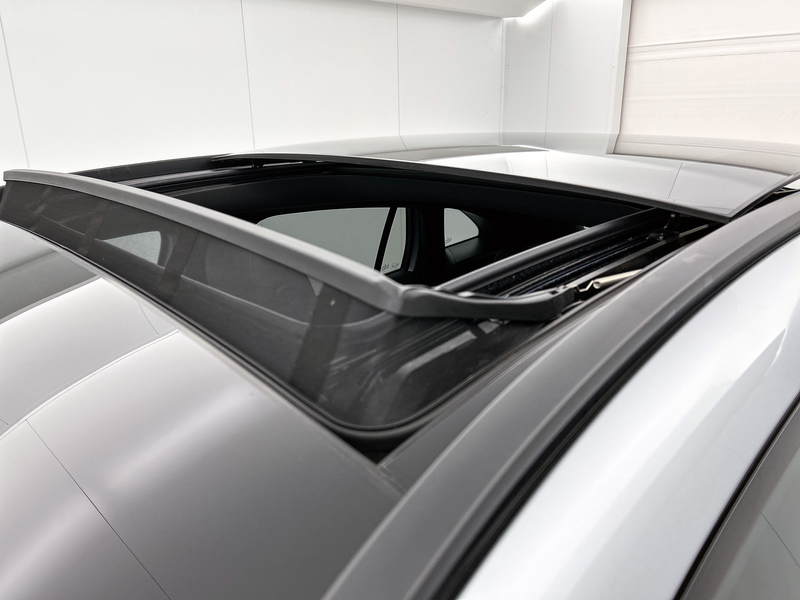Mercedes-Benz GLA 250 e Business Solution AMG | Trekhaak | Smartphone in — photo 14