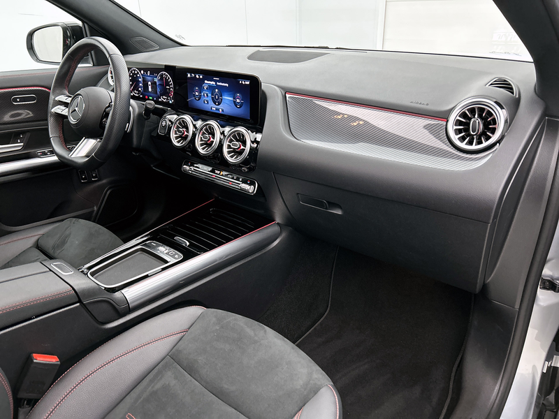 Mercedes-Benz GLA 250 e Business Solution AMG | Trekhaak | Smartphone in — photo 7