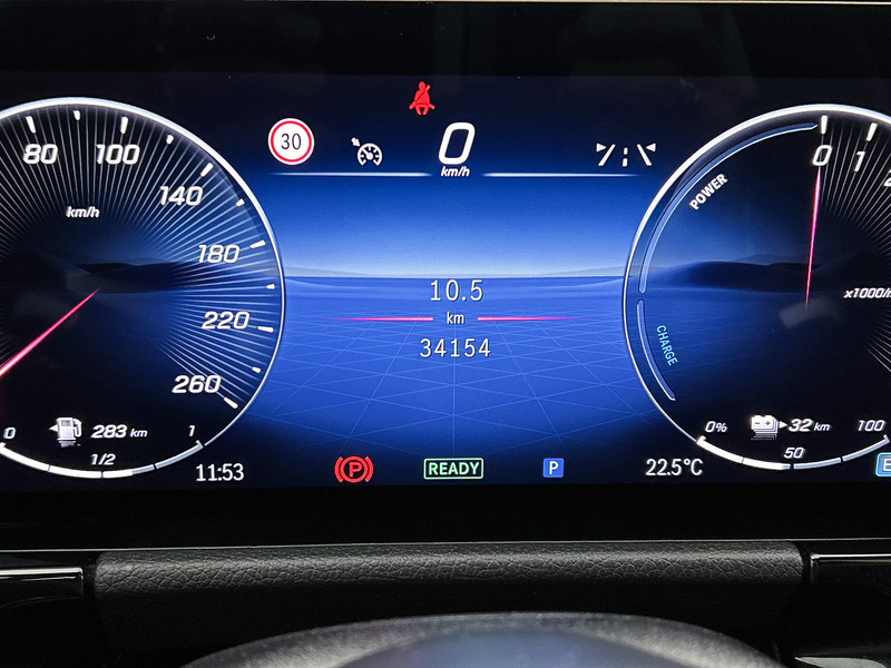 Mercedes-Benz GLA 250 e Business Solution AMG | Trekhaak | Smartphone in — photo 6