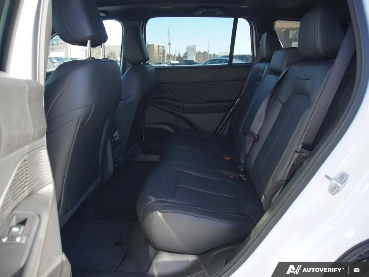Jeep Cherokee снимка Jeep Cherokee