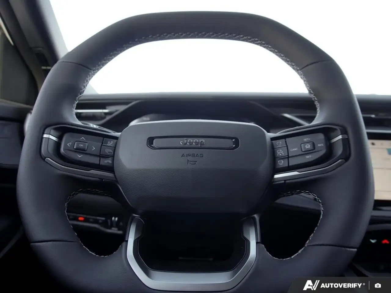 Jeep Cherokee снимка Jeep Cherokee