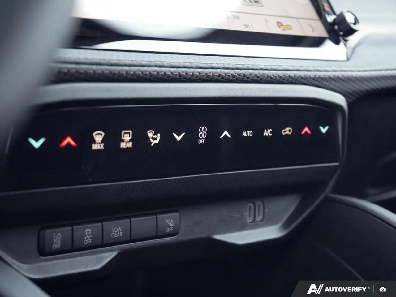 Jeep Cherokee снимка Jeep Cherokee