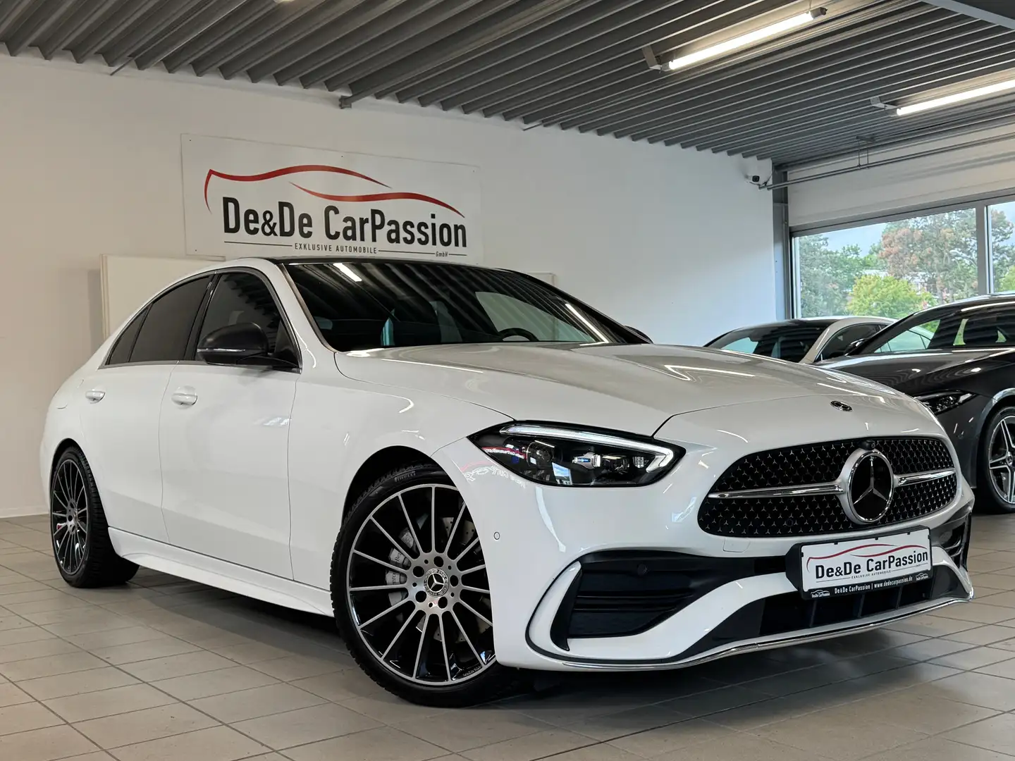 Mercedes-Benz C 300 C 300 AMG-Line*Burmester+360Cam+DesignoLack*BRD Weiß - 1