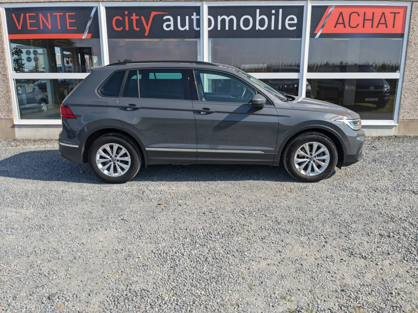 Volkswagen Tiguan 1.4 TSI DSG CARPLAY GPS CAMERA Grijs - 2