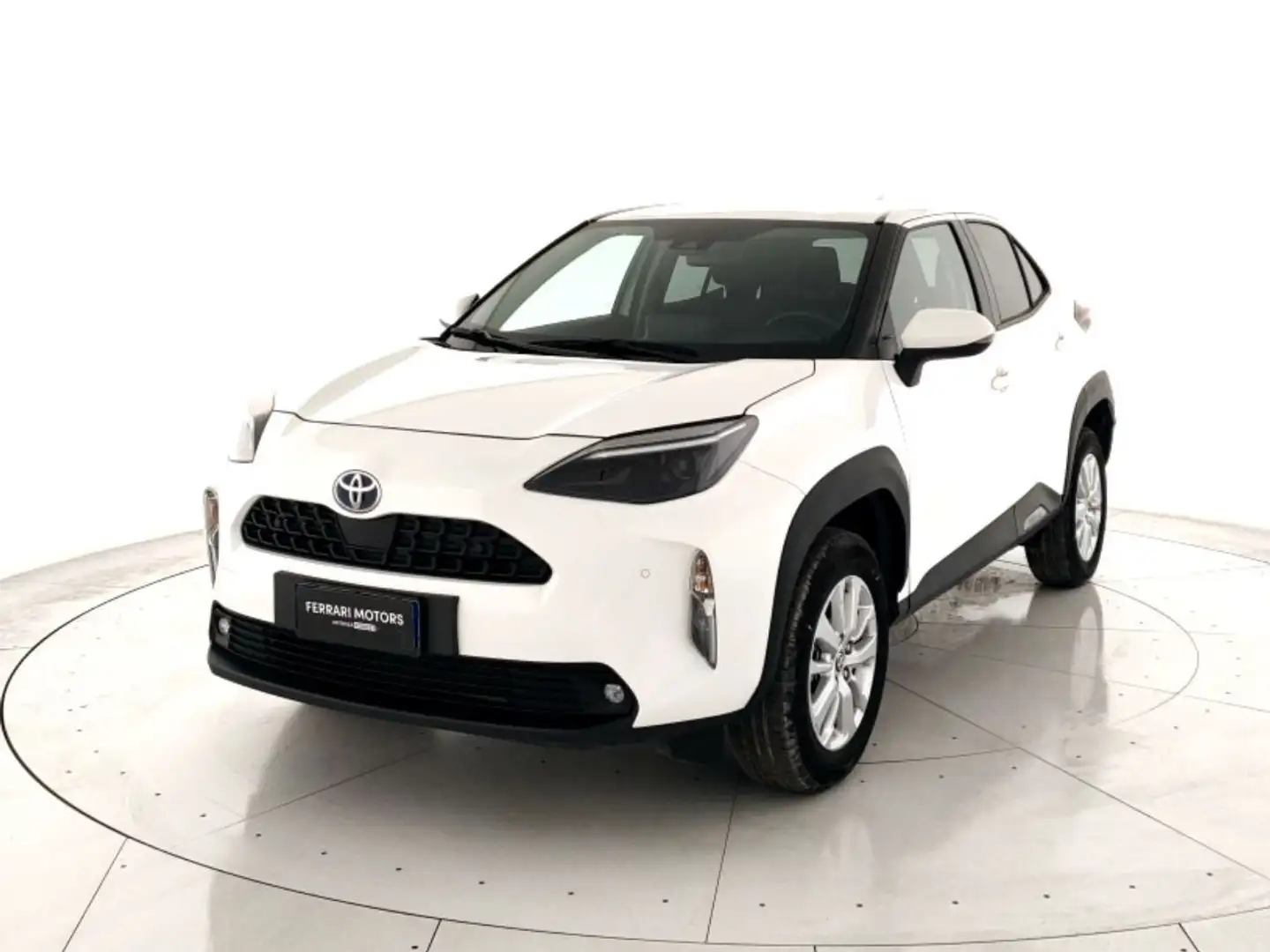 Toyota Yaris Cross 1.5h Business fwd 116cv e-cvt Blanc - 1