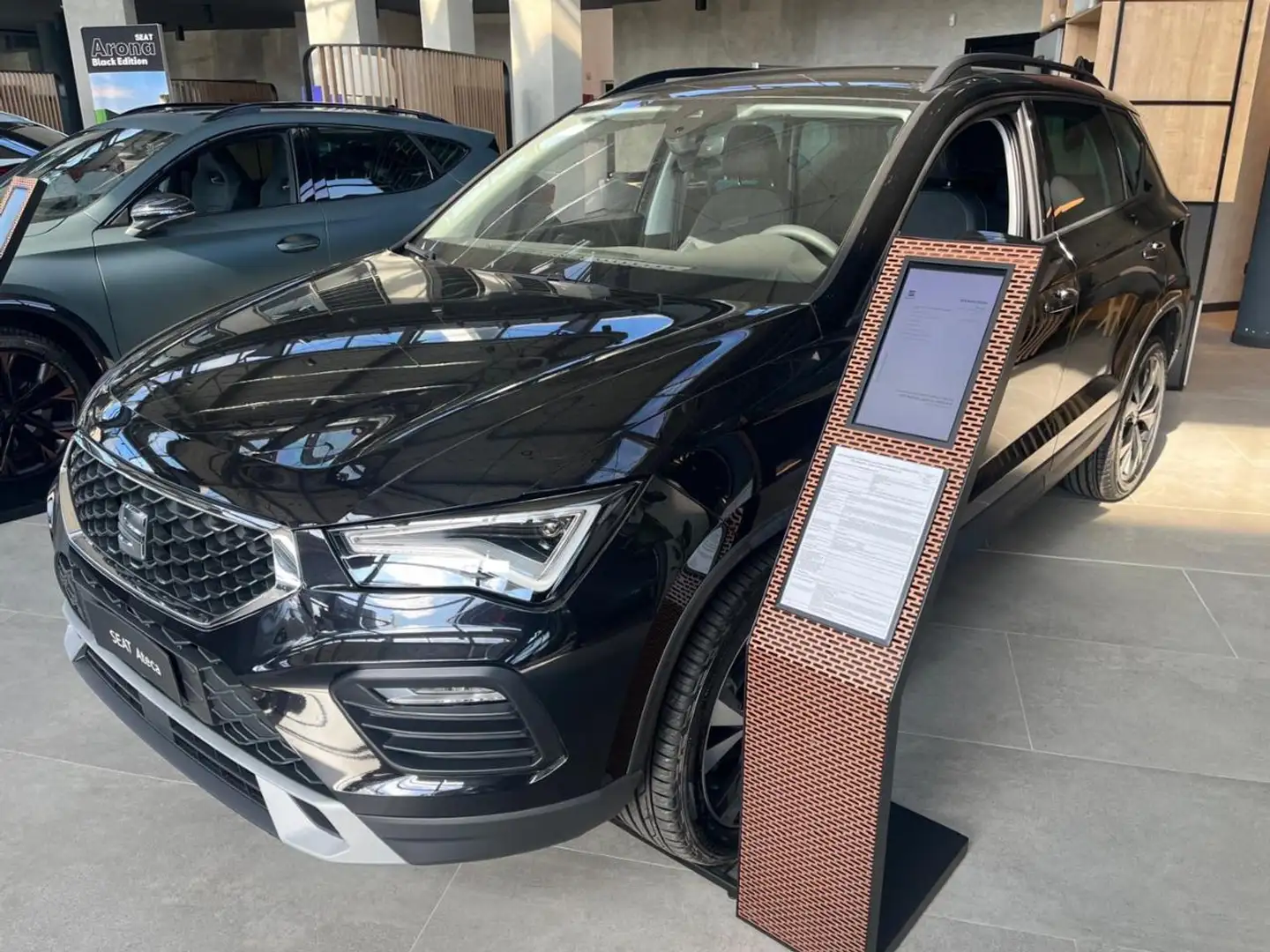 SEAT Ateca 1.0 TSI Black Edition NUOVA DA IMMATRICOLARE Nero - 2