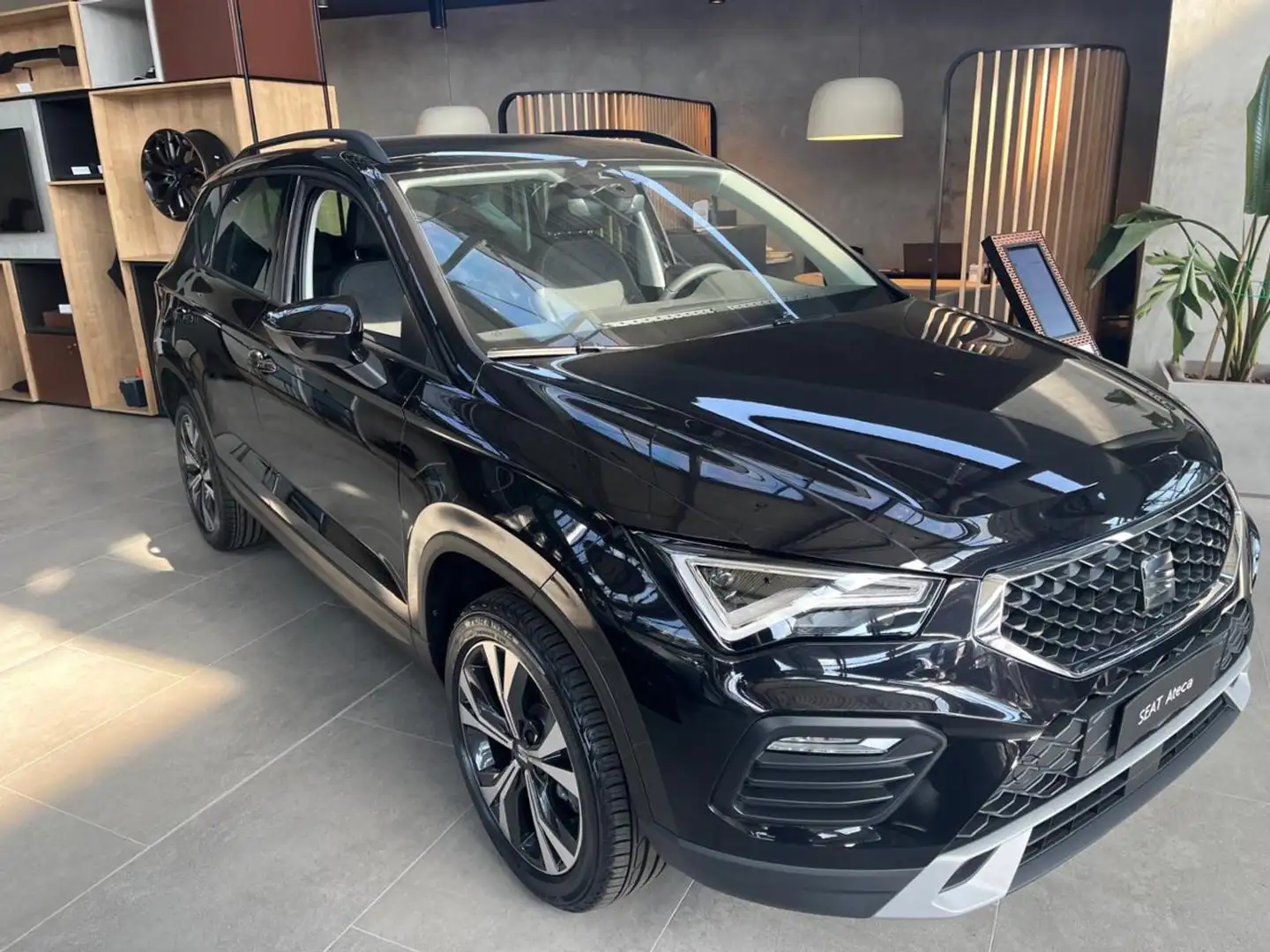 SEAT Ateca 1.0 TSI Black Edition NUOVA DA IMMATRICOLARE Nero - 1