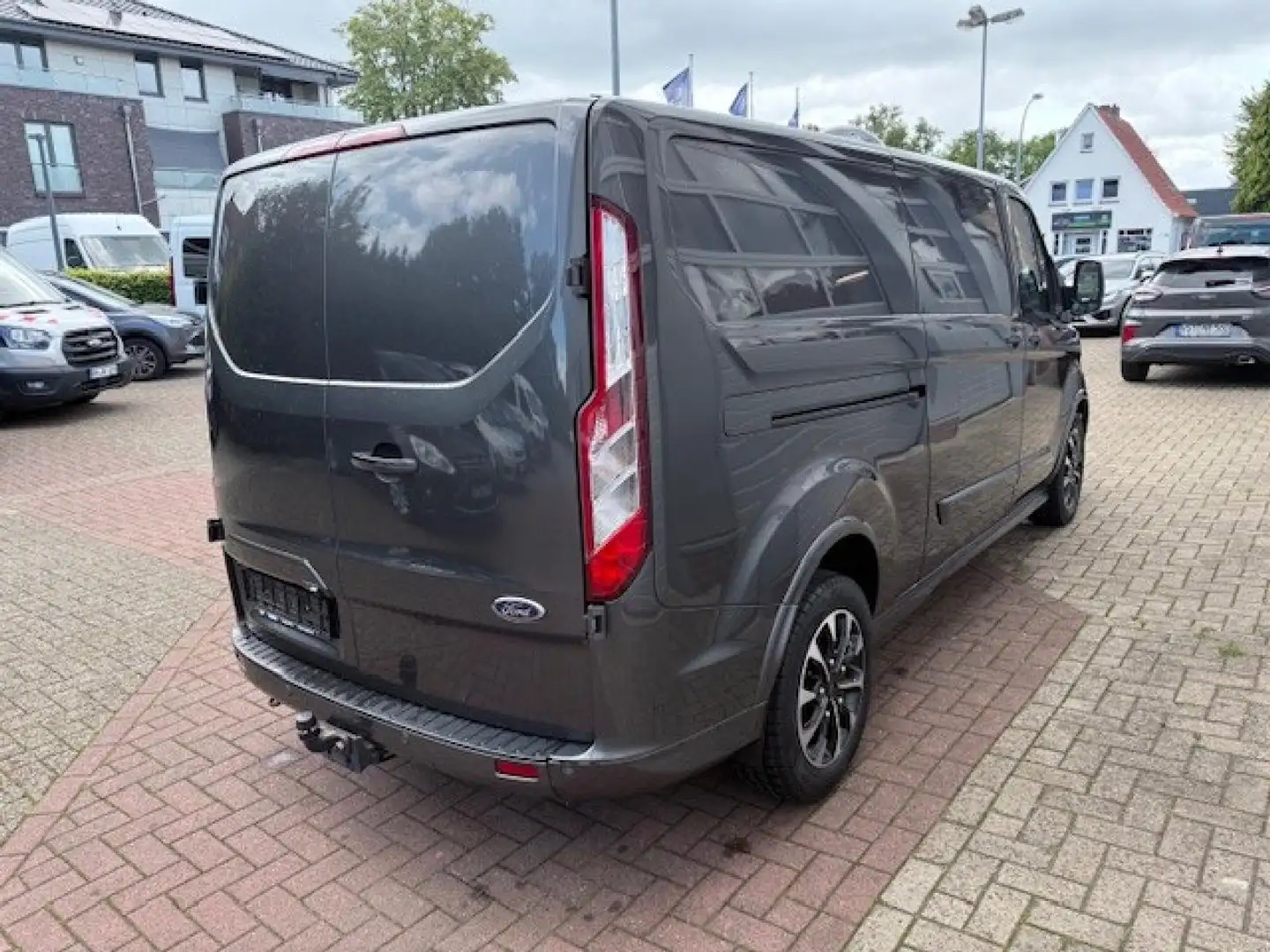 Ford Transit Custom 320 L2 Sport Grau - 2