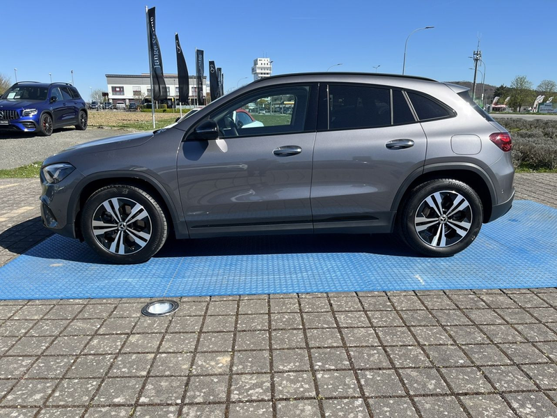 Mercedes-Benz GLA 220 d 4M BURM+NIGHT+PROGRESSIVE+MULTIBEAM — photo 9