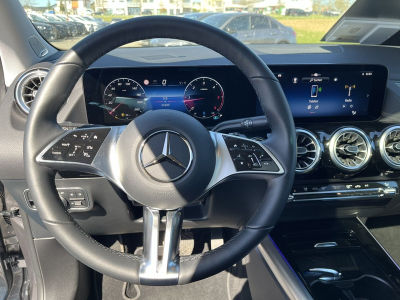 Mercedes-Benz GLA 220 d 4M BURM+NIGHT+PROGRESSIVE+MULTIBEAM — photo 12