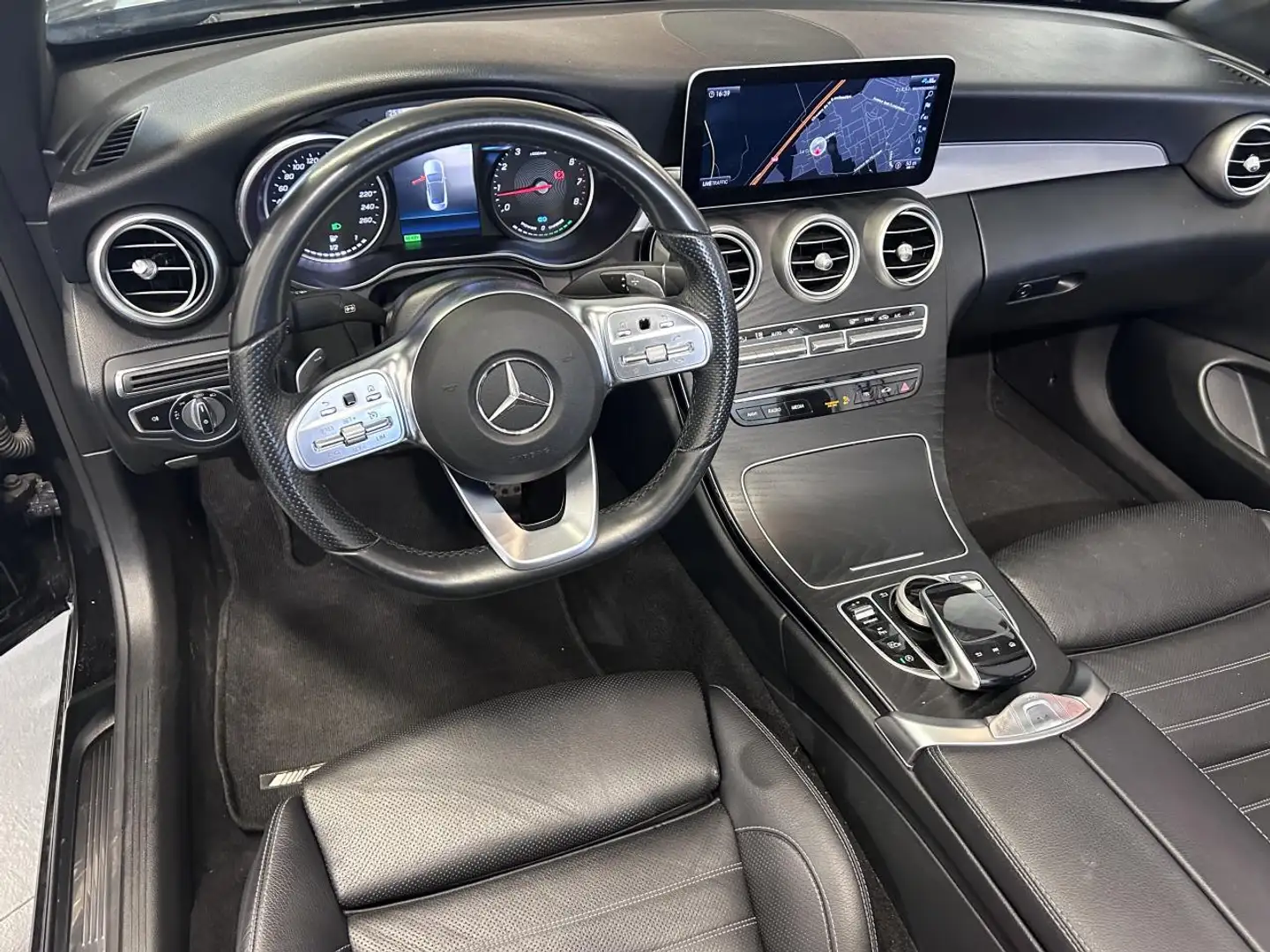 Mercedes-Benz C 200 Cabriolet C 200 AMG Line BVA 9G-Tronic Schwarz - 2