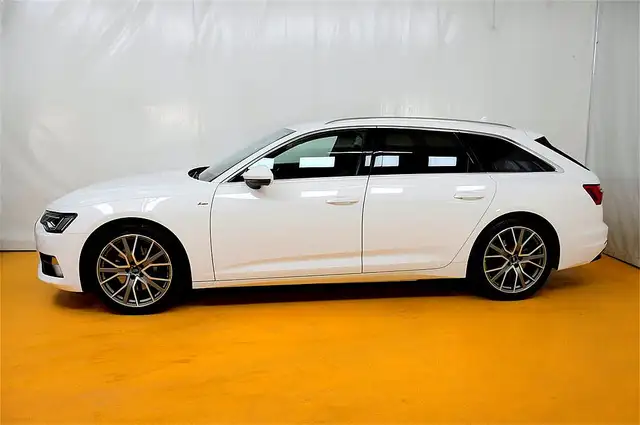 Audi A6 view 7
